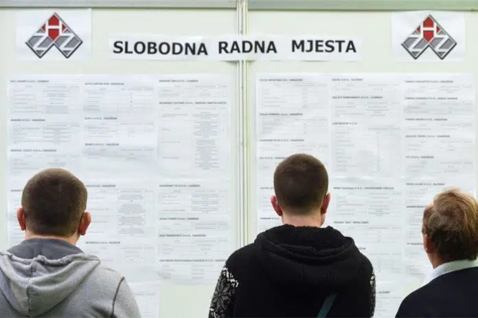 Broj nezaposlenih u BiH dostigao 187 tisuća Broj Nezaposlenih U Bih Dostigao 187 Tisuca