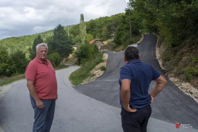 Dr Jozo Ivancevic Nacelnik Opcine Prozor Rama Obilazi Radove