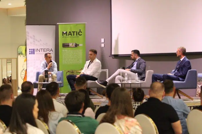 FOTO | Ključni savjeti i uspješne priče: Marketing&Business Meetup privukao Kljucni Savjeti I Uspjesne Price Marketingampbusiness Meetup Privukao