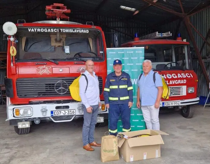GRAWE osiguranje podržava profesionalnu vatrogasnu postrojbu i udruženja u Hercegovini Grawe Osiguranje Podrzava Profesionalnu Vatrogasnu Postrojbu I Udruzenja U Hercegovini