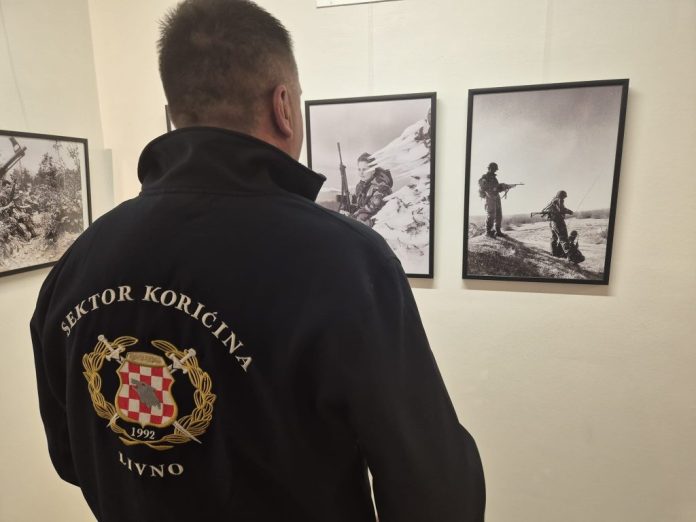 Izlozba Fotografija Livno U Domovinskom Ratu Otvorena U Livnu