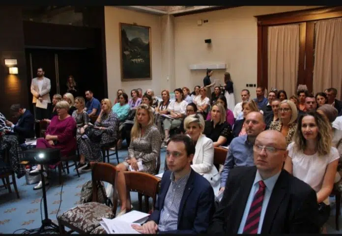 Konferencija Konferencija Izazovi U Pristupu Javnim Informacijama U Bih Od Usvajanja
