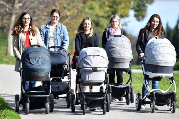 Majkama S Cetvero I Vise Djece U Fbih Dati Primanja