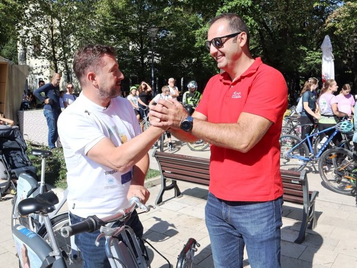 Mostarska Biciklijada Gradonacelnik Kordic Se Prikljucio Gradanima