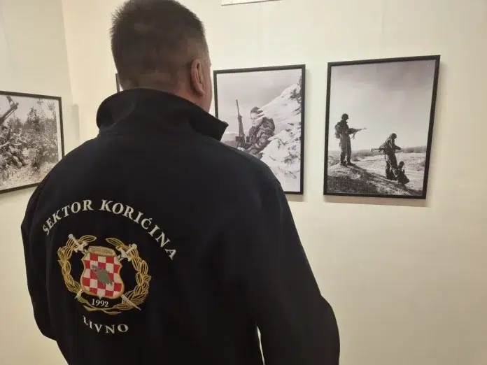 Otvorena izložba fotografija Otvorena Izlozba Fotografija Livno U Domovinskom Ratu U Livnu.webp