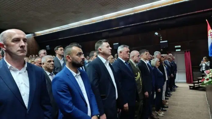 Predstavnici Vlade Hercegbosanske županije na svečanom obeležavanju Dana grada Livna Predstavnici Vlade Hercegbosanske Zupanije Na Svecanom Obelezavanju Dana Grada Livna