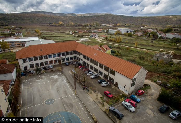 Sindikat Srednjih Skola Zzh Premijer Covic Tvrdi Da Dobijamo Vise