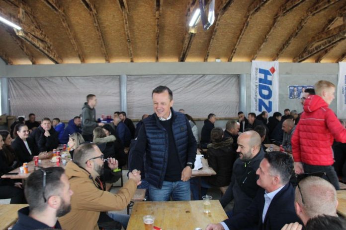 U Hbz Kada Se Sloze Hdz Ova I Snsd Ova Opozicija Covic