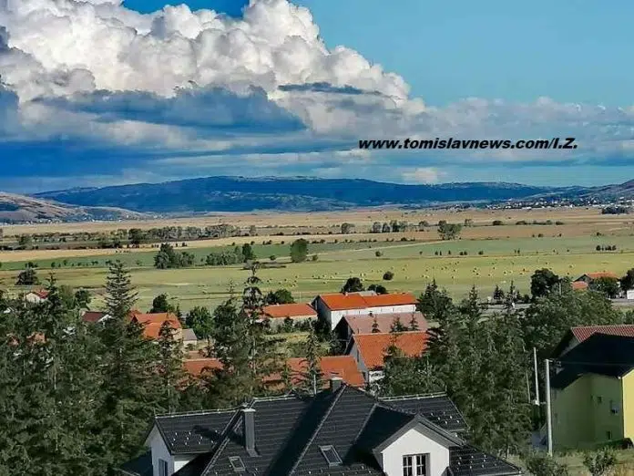 Ugodno umjereno vedro jutro iz Tomislavgrada Ugodno Umjereno Vedro Jutro Iz Tomislavgrada
