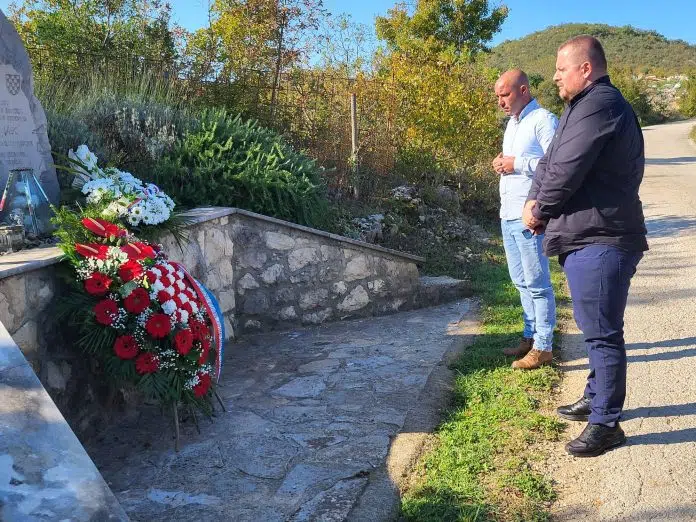 Obilježena 33. godišnjica Žarkove pogibije na Osojniku 1728750371 Obiljezena 33 Godisnjica Zarkove Pogibije Na Osojniku