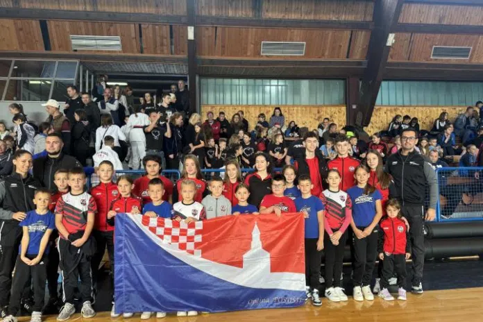 Poskoci u Livnu osvojili 14 medalja 1729418123 Poskoci U Livnu Osvojili 14 Medalja