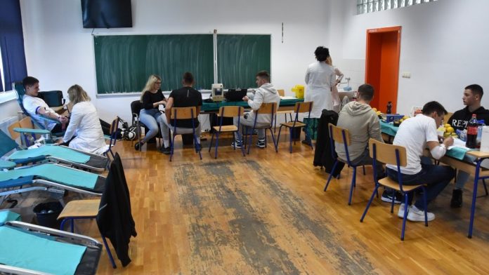1729528447 Prikupljeno 20 Doza Krvi U Akciji Dobrovoljnog Darivanja
