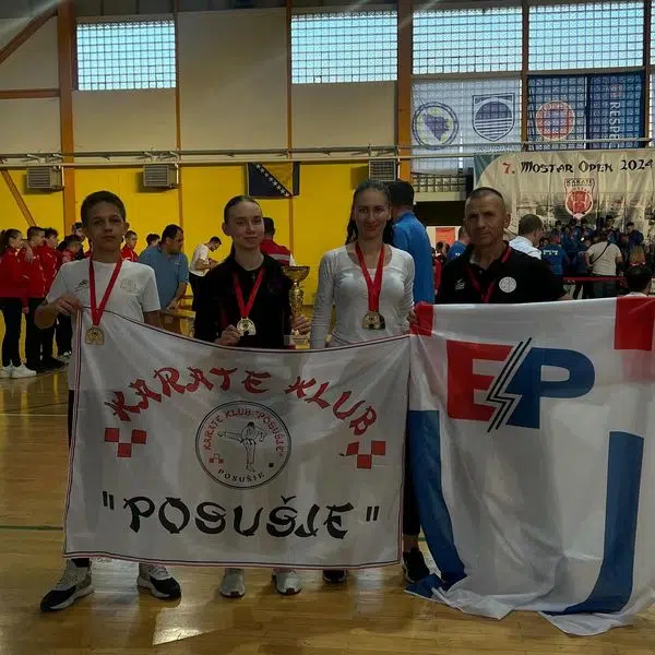 Karate klub Posušje osvojio sedam medalja i pehar na takmičenjima 1730137411 Karate Klub Posusje Osvojio Sedam Medalja I Pehar Na Takmicenjima