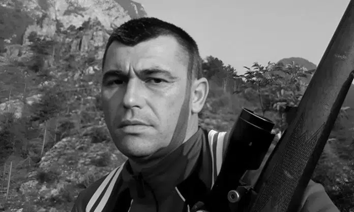 Ernad je herojski spasio deset ljudi u Jablanici prije nego Ernad Je Herojski Spasio Deset Ljudi U Jablanici Prije Nego