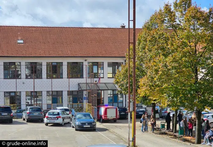 Incident sa suzavcem u školi u Grudama: Priznanje maloljetnika za Incident Sa Suzavcem U Skoli U Grudama Priznanje Maloljetnika Za