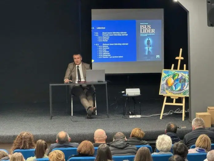 U Grudama predstavljena knjiga “Isus lider” autora Vladimira Grebenara