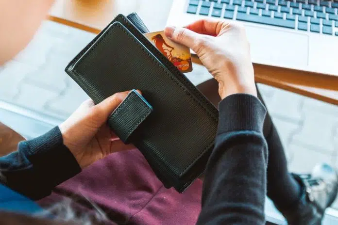 Građane BiH zahvatila “Temu groznica”, stigle 133.653 pošiljke