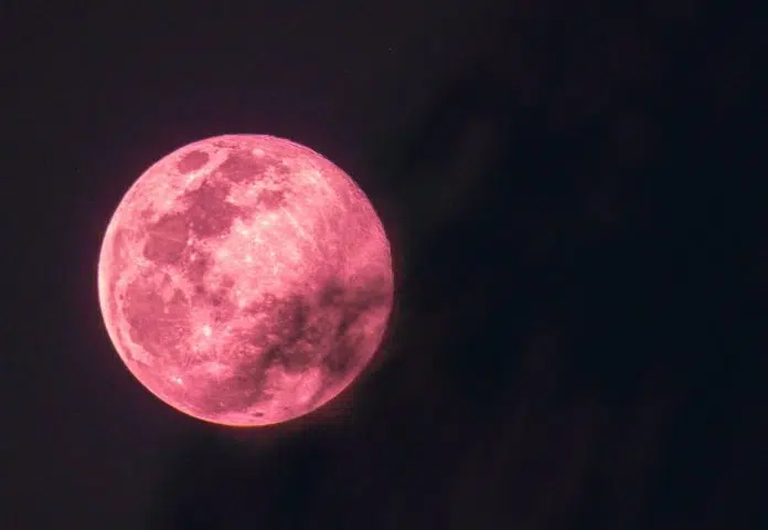 Supermjesec donosi sreću za tri znaka Zodijaka