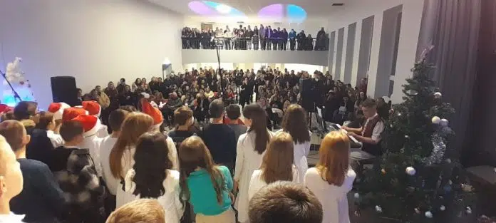 Šujica: Božićna priredba upriličena u novoobnovljenome Domu Stjepana Radića