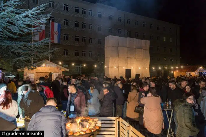 Pogledajte program manifestacije “Božić svima” Grude 2024.