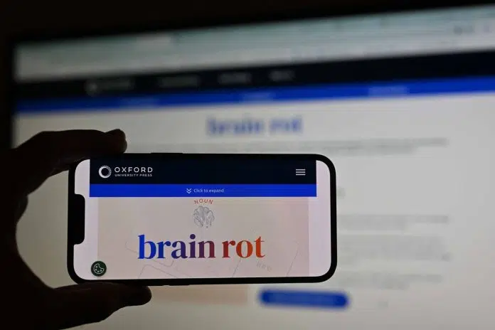 SKROLATE PREDUGO? / Znate li što je ‘Brain rot’? Riječ