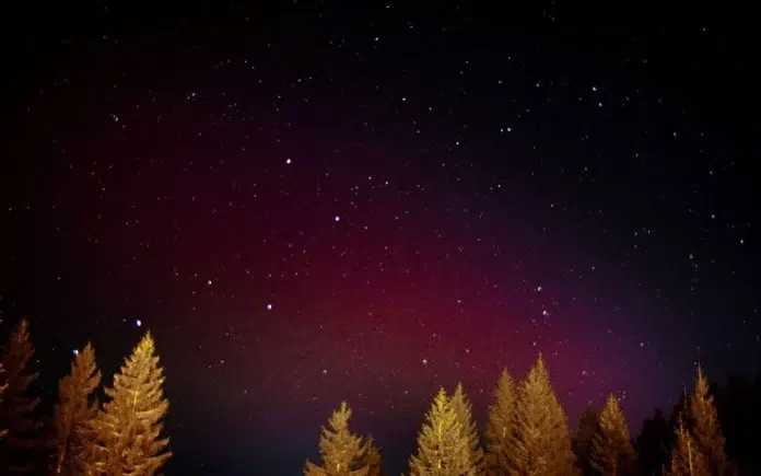 FOTO Nestvarni prizori Aurore Borealis iznad Posušja, Kupresa i Blidinja