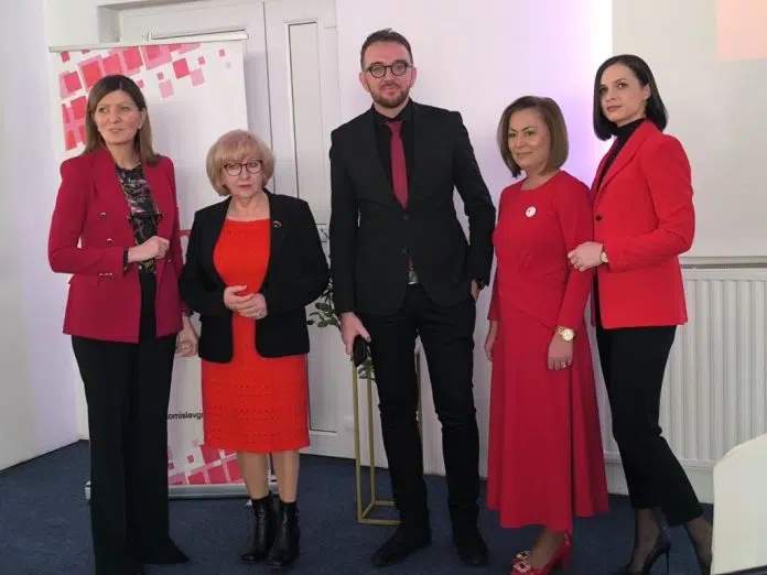 Dan crvenih haljina obilježen u Tomislavgradu – Edukativna kampanja posvećena