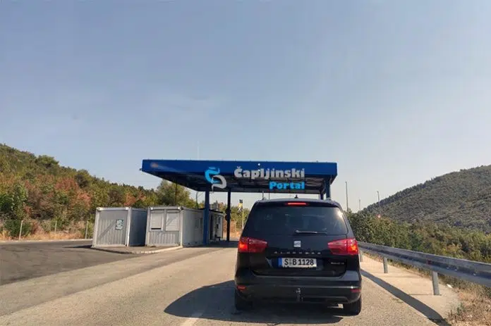 Dvojac uhvaćen u Metkoviću: Jedan nelegalno prešao granicu, kod drugog