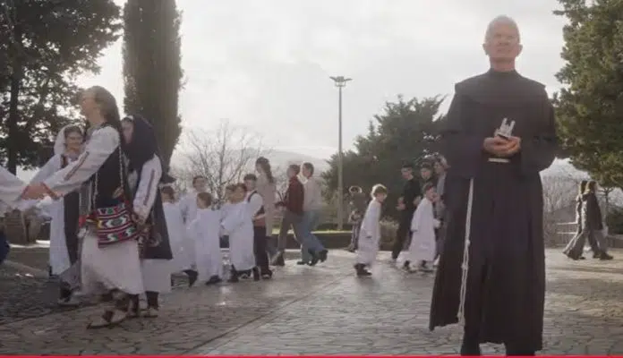 Poslušajte novu pjesmu posvećenu pobijenim franjevcima u Širokom Brijegu