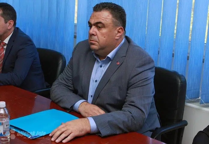 Pretres kuće bivšeg ministra Borasa – pronađen metalni ormar za