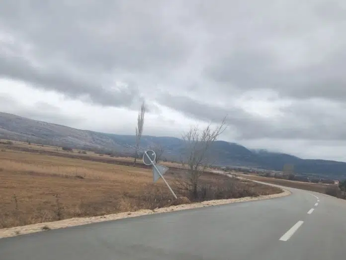 Mučnina tijekom vožnje autom: Zašto se javlja i kako je