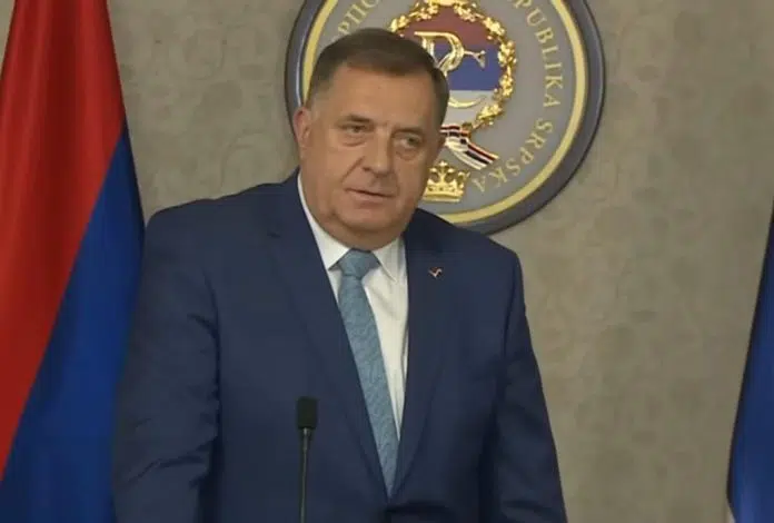 Zatražena međunarodna tjeralica za Dodikom i Stevandićem, čeka se odobrenje
