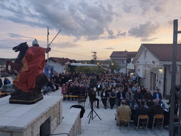 FOTO: Predstavljena knjiga “Dragićina – rodoslovlja, povijest, sudbine”