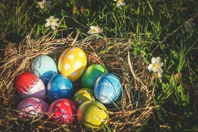 Običaji i tradicija: Bojanje pisanica za Uskrs