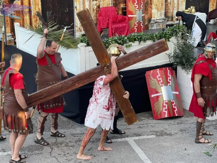 Veliki je petak, dan muke i smrti Isusove!