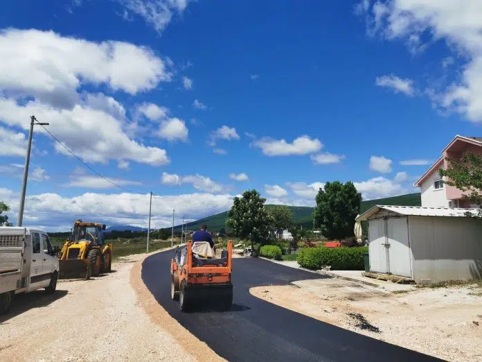 Završeno asfaltiranje prometnice u zaseoku Pripolje, MZ Broćanac