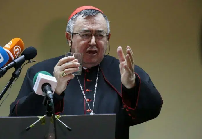 Kardinal Puljić iz Rima poručio: “Šapuće se da bi novi