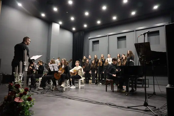 UPISI I PRIJEMNI ISPITI U GLAZBENU ŠKOLU LJUBUŠKI