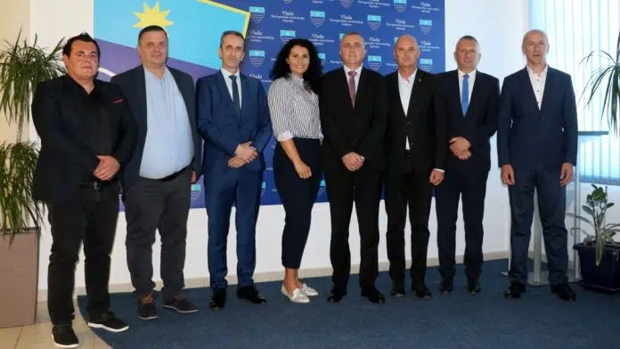 Potpisivanjem ugovora aktivirano gotovo 1,4 milijuna KM za lokalne ceste