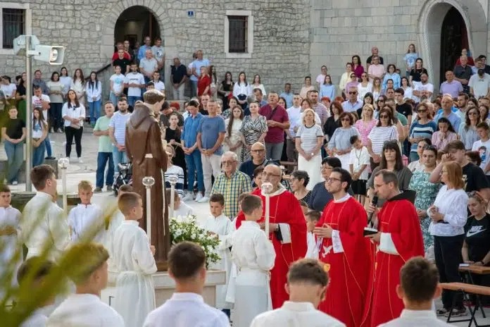 Drugi dan Devetnice sv.Anti na Humcu