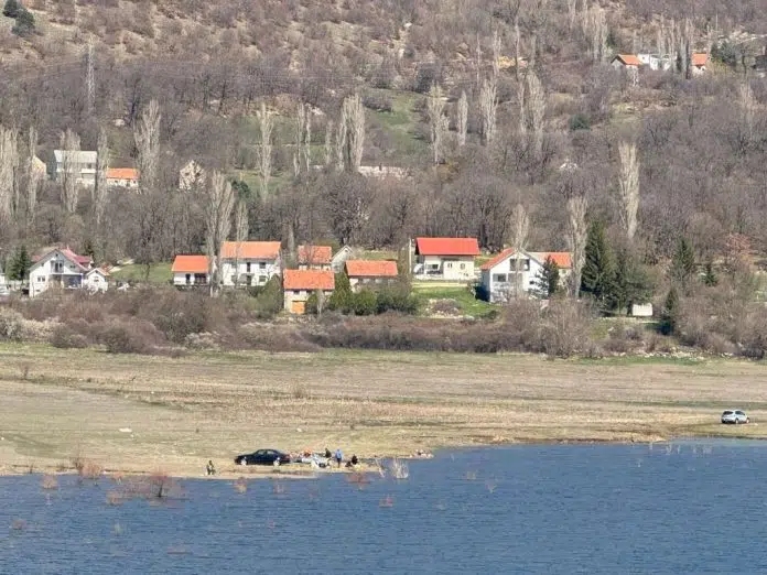 Dvije osobe zatečene u nezakonitom ribolovu na Buškom jezeru