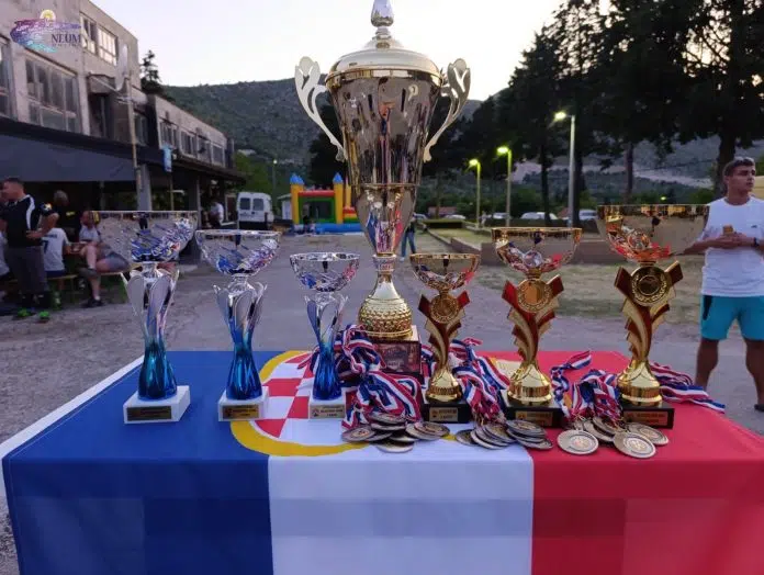 FOTO: Pehar drugog “Hutovo kupa” ostaje u ekipe Zelenikovac