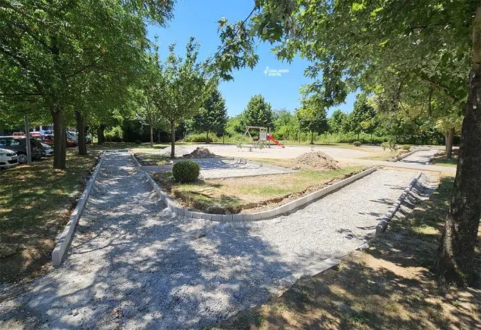 FOTO | Igralište u Pelinama gotovo u kolovozu: Mini nogometni