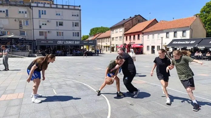 U Livnu održan osmi po redu turnir u uličnoj košarci
