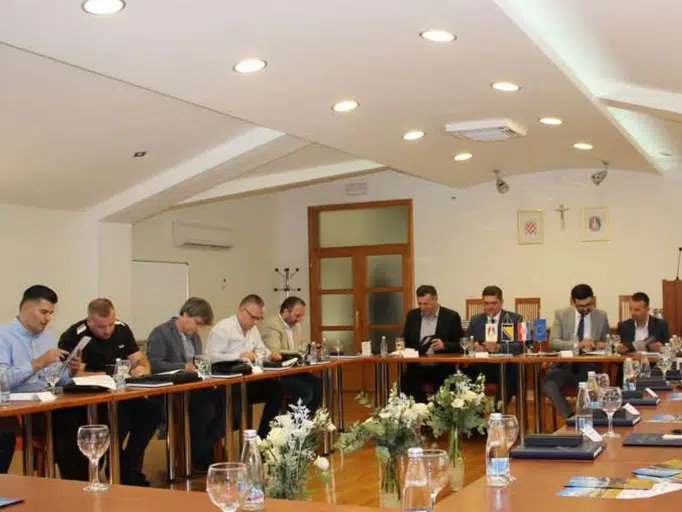 Vlada FBIH : Ljubuškom 400.000 KM za vrtić, školu, zgradu