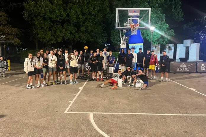 Prva večer Streetballa u Posušju okupila mlade iz regije i