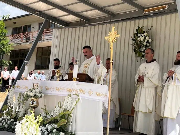 Mlada misa fra Antonia Petrica svečano proslavljena u Posušju