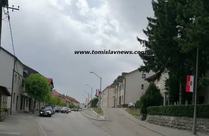 DOBRO vam umjereno oblačno i toplo jutro iz Tomislavgrada!