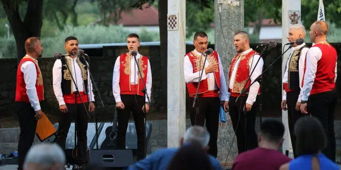 FOTO: U Gorici održan 19. Susret klapa