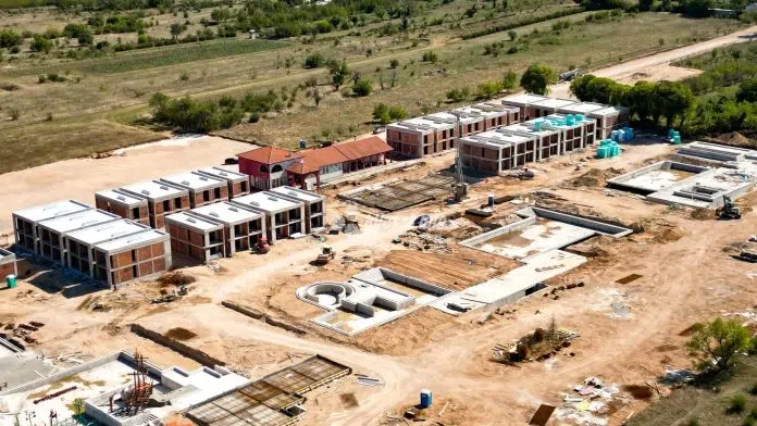 FOTO: Mostar dobiva novi aquapark